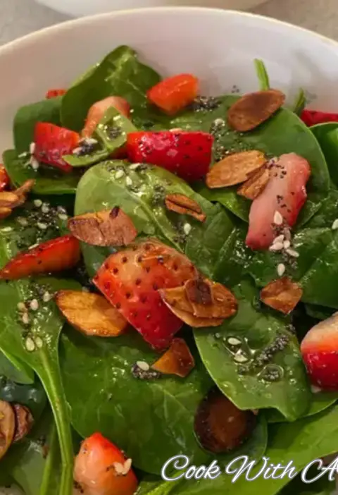 Spinach and Strawberry Salad